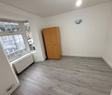 2 Bed Maisonette, Western Road, E13 - Photo 5