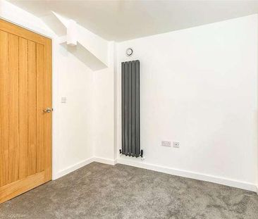 Patterson Mews, Cormongers Lane, Nutfield, Redhill, Surrey, RH1 - Photo 2