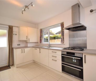 3 bedroom semi-detached house to rent - Photo 6