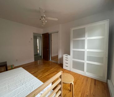 5037 Av. Bessborough - Photo 3