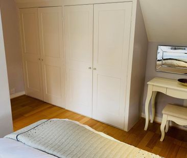 High Street - Photo 3