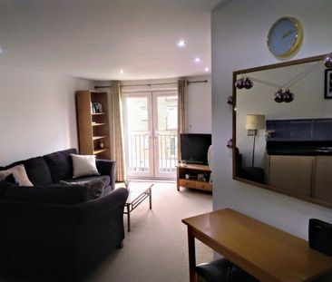 Saltra, SALFORD - Photo 1