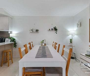 Modern & Low-Maintenance Living in Prime Runcorn Location - Photo 4