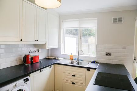 Phibsborough Road, Dublin - Photo 3