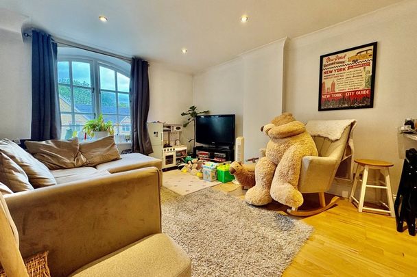 North Road - Photo 1