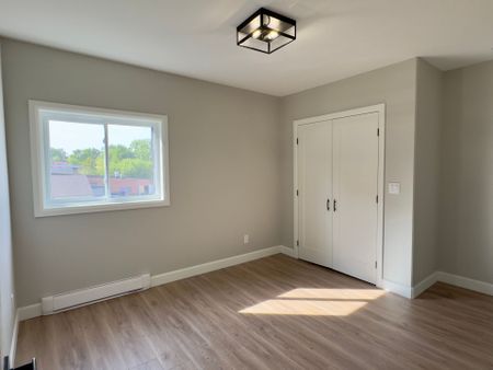 For Lease - 330 Victoria Street Unit# 5, Tweed, Ontario - Photo 4