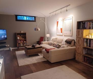 Jardín privado, diseño y luz | Chalet de esquina único en Boadilla - Photo 1