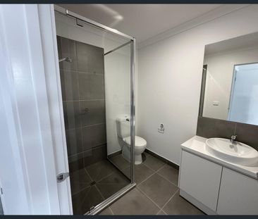 26 Ravida Way, Mickleham, Vic 3064 - Photo 3