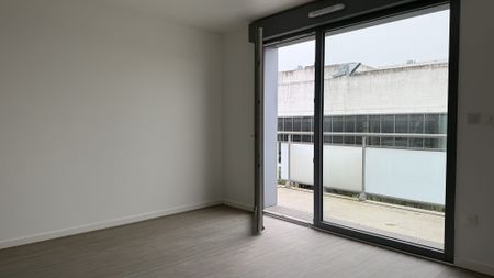 T3 NEUF AVEC BALCON ET PARKING ROUEN GAUCHE - Photo 2