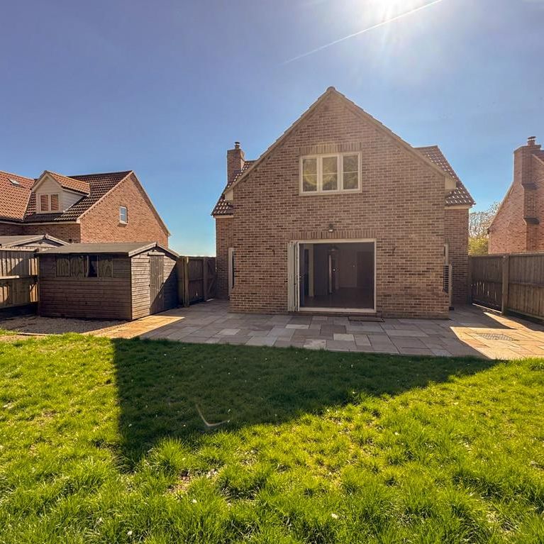 3 bedroom detached house to rent - Photo 1
