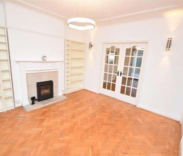 Ravenswood Road, Heswall, CH61 - Photo 2