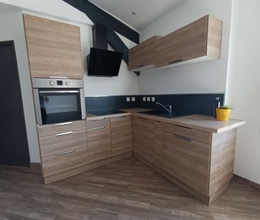 Location Appartement 3 pièces 62m² DAMPIERRE LES BOIS 25490 - Photo 1