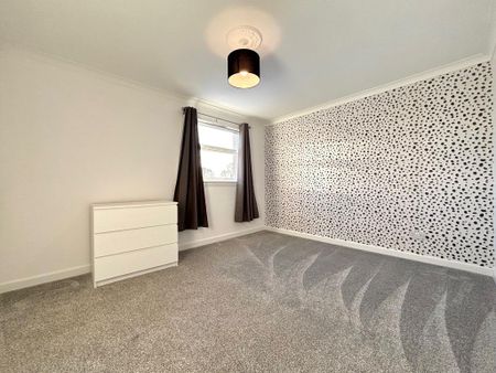 2 bedroom semi-detached house to rent - Photo 5