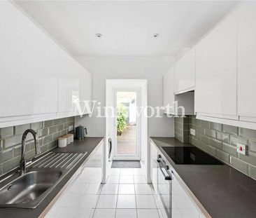 Empire Avenue, London, N18 - Photo 2