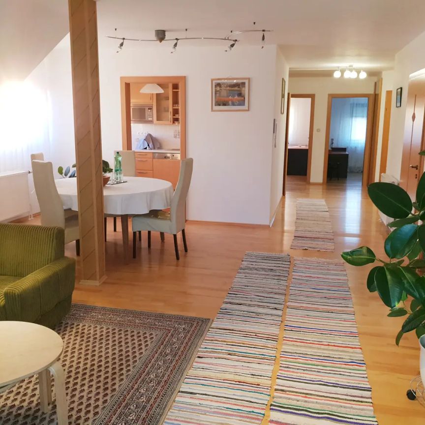 Möblierte Dachgeschoßwohnung zu vermieten! - Foto 1