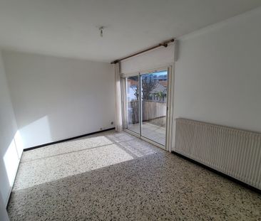 Location Appartement 3 pièces 49m² MARSEILLE 9ème - Photo 5