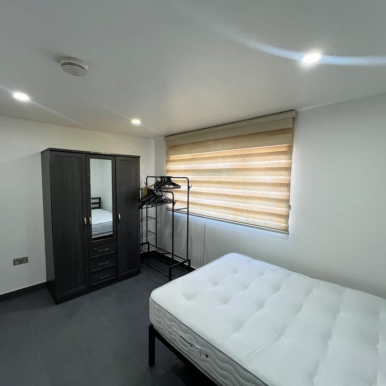 House share to rent - Photo 1