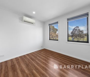Low Maintenance Living! - Photo 3