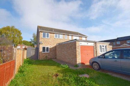 Cracknell Close, Wivenhoe, CO7 - Photo 4