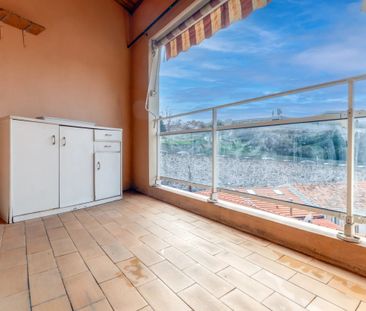 NICE- BOULEVARD CARLONE, 2 pièces meublé avec terrassé au dernier é... - Photo 6