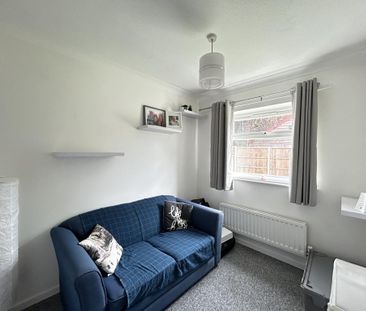 4 bedroom detached bungalow to rent - Photo 1