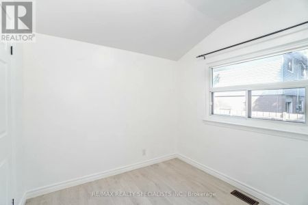853 BEM AVENUE - Photo 4