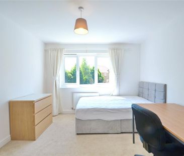 6 bedroom semi-detached house to rent - Photo 6