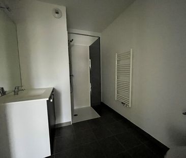 Location Appartement 2 pièces 39m² ST ANDRE DE CUBZAC 33240 - Photo 5