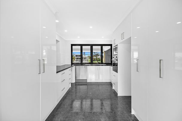 13 Kurrawa Avenue, Mermaid Waters QLD 4218 - House For Rent | Domain - Photo 1