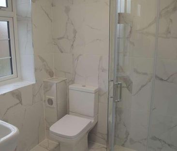 New North Road Ilford, IG6 - Photo 3