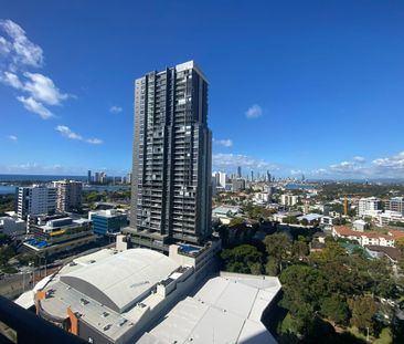 Un-Furnished Apartment - MANTRA RESIDENCES @ SOUTHPORT CENTRAL - On... - Photo 6