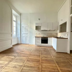 Location Appartement RENNES - CENTRE HISTORIQUE - Photo 2