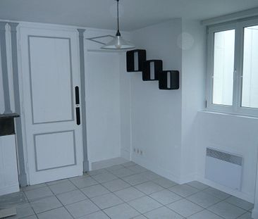 LAVAL, studio meublé de 27 m² au RDC - Photo 1