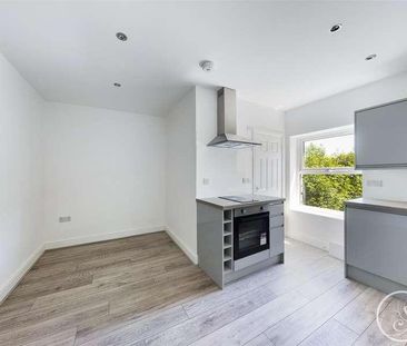 Chapel Hill, Morley, Leeds, LS27 - Photo 4