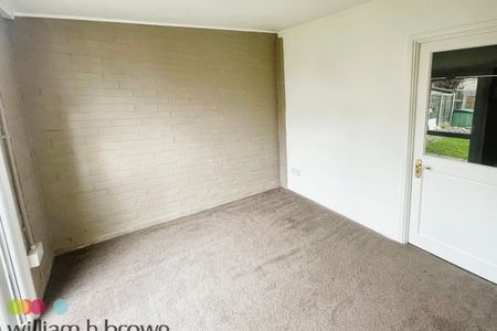 Smythe Close - Photo 5