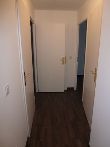 Location Appartement 3 pièces 63m² MEAUX 77100 - Photo 5