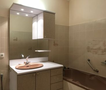 Location Appartement 3 pièces 62m² RIORGES 42153 - Photo 6