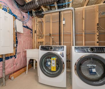 For Lease - 161 Rugosa Street, Barrhaven, Ontario - Photo 3