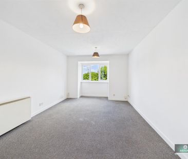 Brighton Road, Crawley - Photo 6