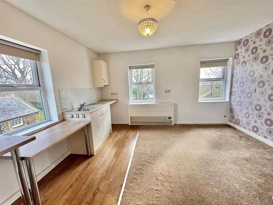 1 bedroom flat to rent - Photo 1