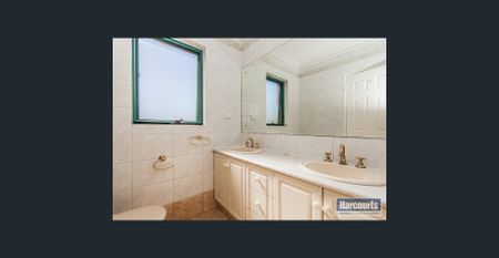 4 Bed 2 Bath Townhouse in Applecross - Photo 4