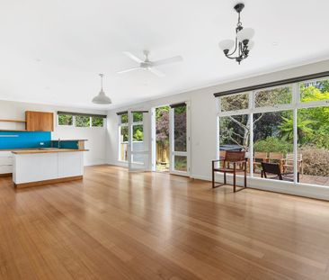 1950's Fully Renovated Weatherboard Cottage - Photo 3