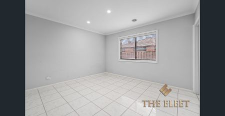 SOLAR PANELS: 4 Bedrooms Family Home! - Photo 4