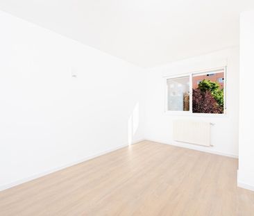 Piso de alquiler en Estocolmo, 1, Parque Oeste - Fuente Cisneros - Photo 4