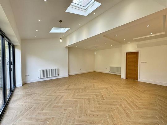 5 bedroom house to rent - Photo 1