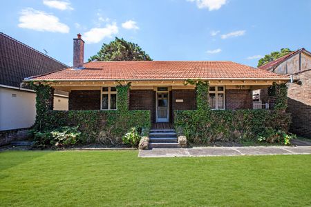86 Maroubra Road, Maroubra NSW 2035 - House For Rent | Domain - Photo 5