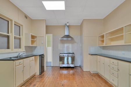 Classic Comfort in Centenary Heights - Photo 3