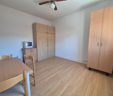 Location Appartement 1 pièce 17m² CHARNAY LES MACON 71850 - Photo 6