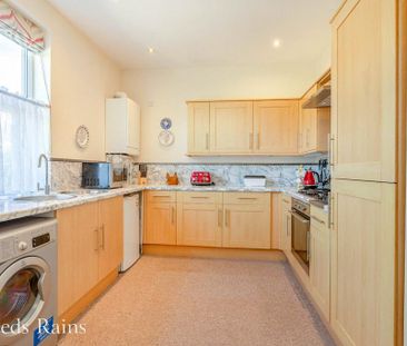 2 bedroom apartment to rent - Photo 5