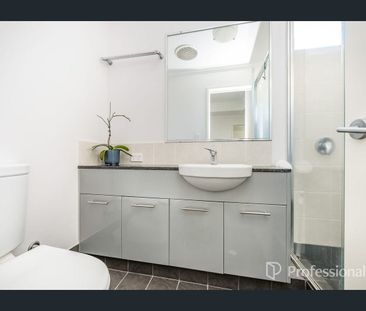 Easy-Care Living in a Convenient Location - Photo 6